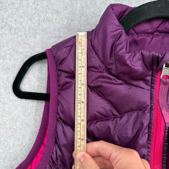 The North Face Girls 550 Fill Vest Size L Pink Purple Reversible Down Puffer - Picture 12 of 14